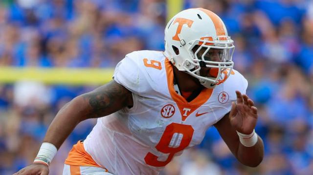 derek-barnett-tennessee